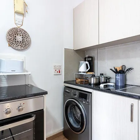 아파트 Radiant 1-bedroom In *